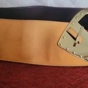 Escada | Accessories | 9s Escada Gold Suede Leather Wide  display picture 3